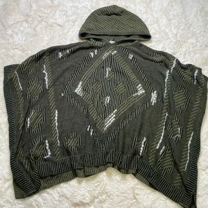 Ecoté Urban Outfitters Women's Hooded Poncho Green One Size